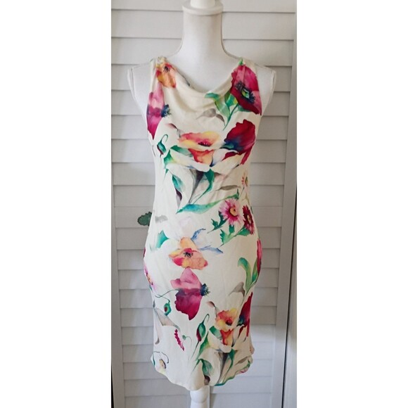 United Colors of Benetton Italy Floral Sleeveless Dress Scoop Neck XS - Picture 1 of 8